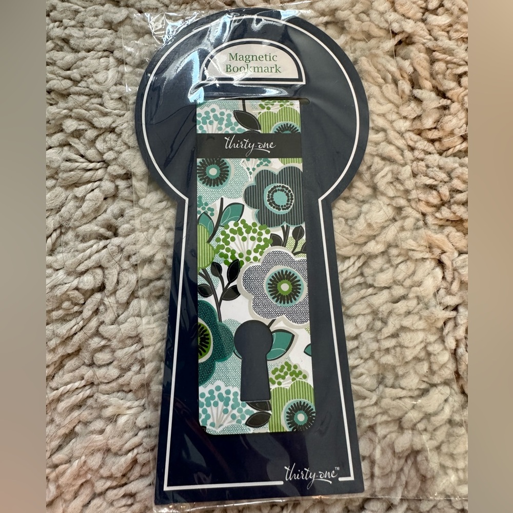 Thirty-One magnetic bookmark